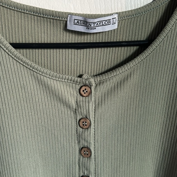 Lauren Taylor Top, Large - Picture 3 of 3